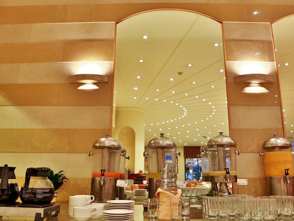 Lancaster Tamar Hotel- Hadath Beirute Exterior foto